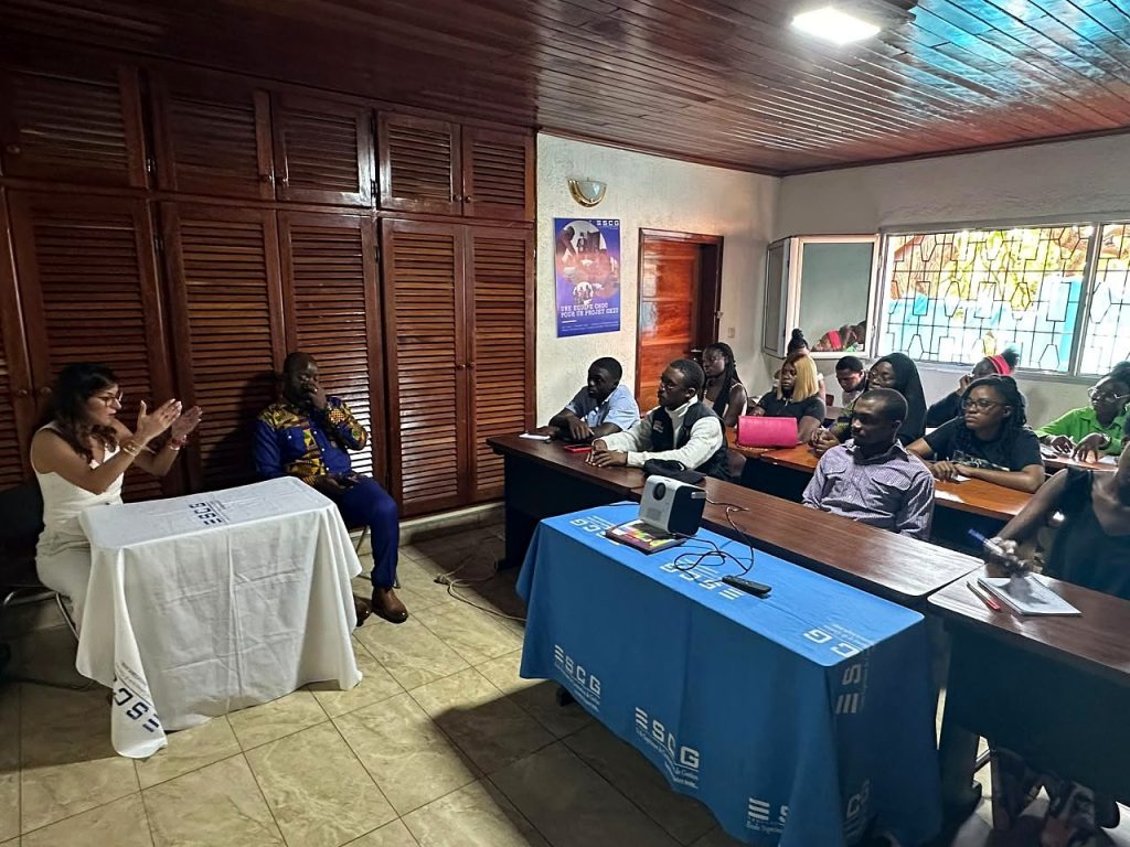 Conférence avec une intervenante | Talk with a guest speaker